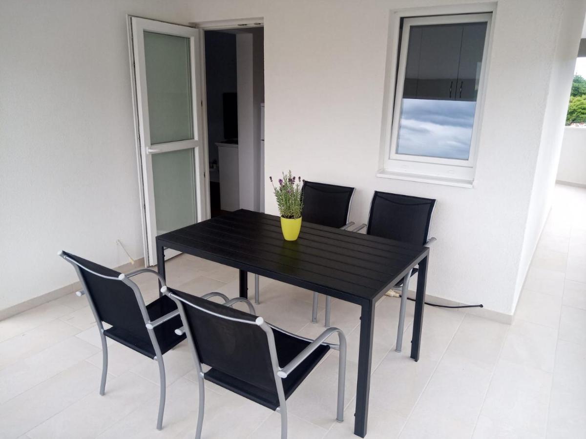 Apartmani Sol Vlasici 파그 외부 사진