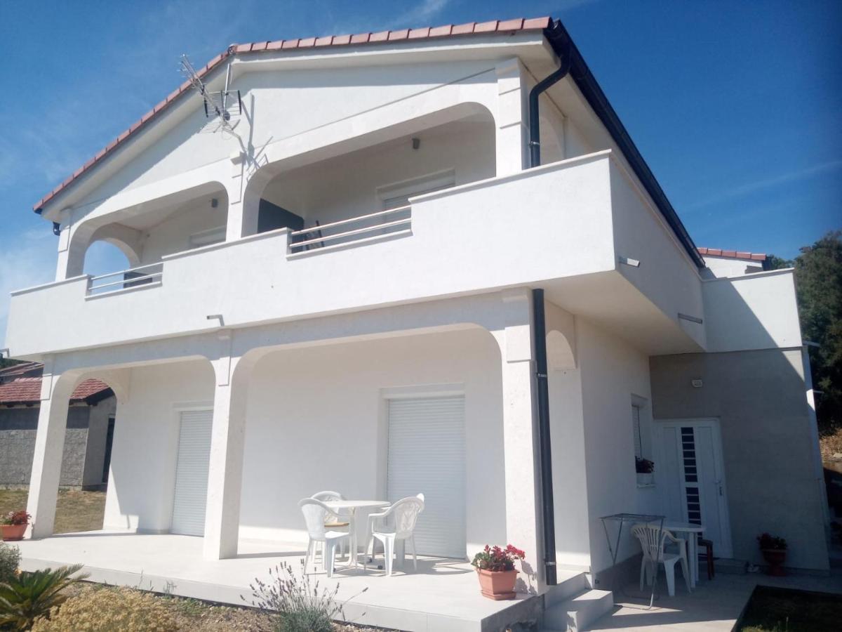 Apartmani Sol Vlasici 파그 외부 사진